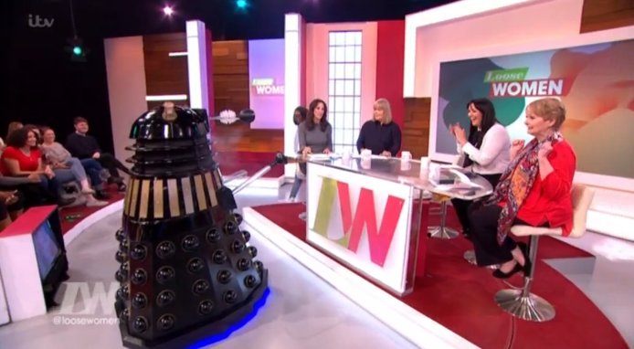 DalekAce's tweet photo. I was that dalek kissing @WhoopiGoldberg  on ITV @loosewomen https://t.co/KzO1khfDbq