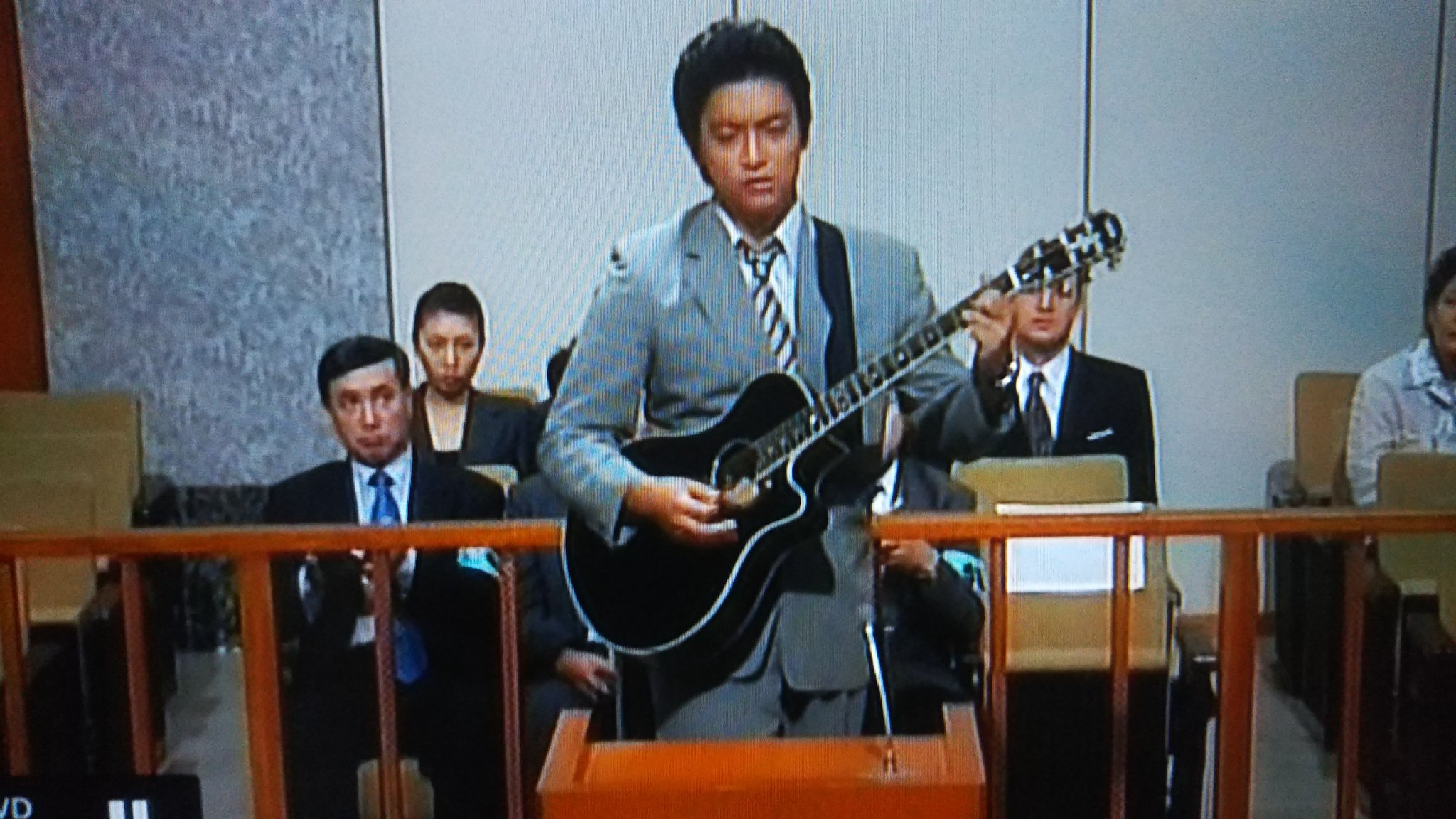 月うさぎの馬車 楽しかった 久々すぎてストーリーほとんど忘れてたけどね 仁太郎の胸に刺さる良い言葉 まさかのギターマン笑 やっぱり三谷さんの脚本は面白い このドラマで威風堂々が好きになったのを思い出したわ こういうドラマがもっと見たい