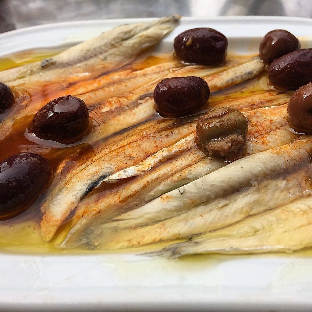 bcnbares's tweet photo. Bar Olle #bcnbares #baresbcn #bares #bar #vermut #aperitivo #tapas #bcntapas #tapasbcn #barolle #olle #foodie #comi… https://t.co/bcUELe9lUB