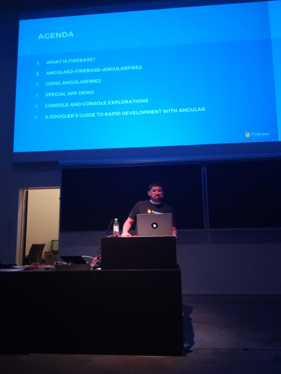 jsayol's tweet image. Don&apos;t let Igor see this! 😂 #itsJustAngular