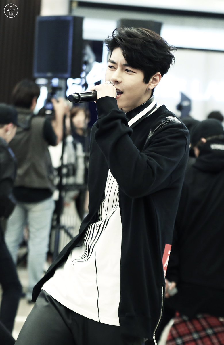 #HAPPYDOKYUNDAY 
태어나줘서 고마워요💗 <a href="/_nadokyun/">나도균</a>