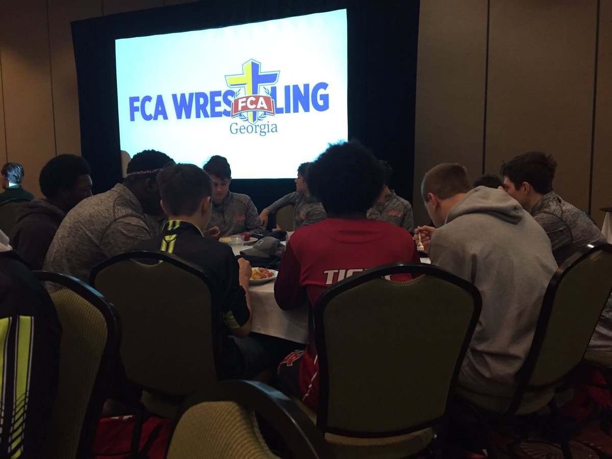 keith_jannett's tweet photo. Archer Wrestlers reppin' at the State Wrestling FCA breakfast. @Archer_Tiger https://t.co/r7eT5d35qO
