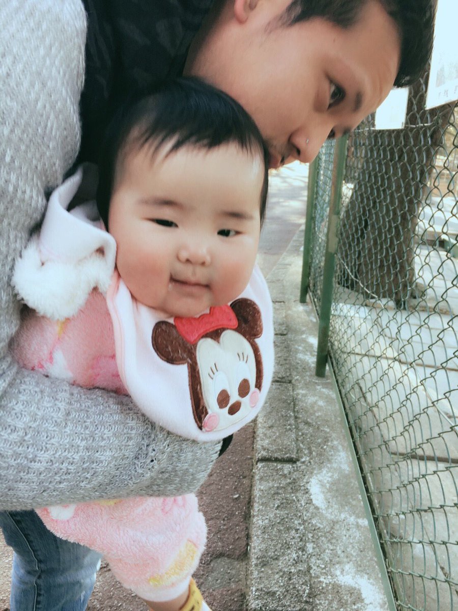 久々の休みで今日はいちご狩り、桐生が丘動物園、スマーク行ってきた( ∩ˇωˇ∩)
休みあまり取れない分休日はしっかり家族サービス\( ¨̮ )/
ライオンさん見てニコニコのるーちゃんでした°.*\( ˆoˆ )/*.°