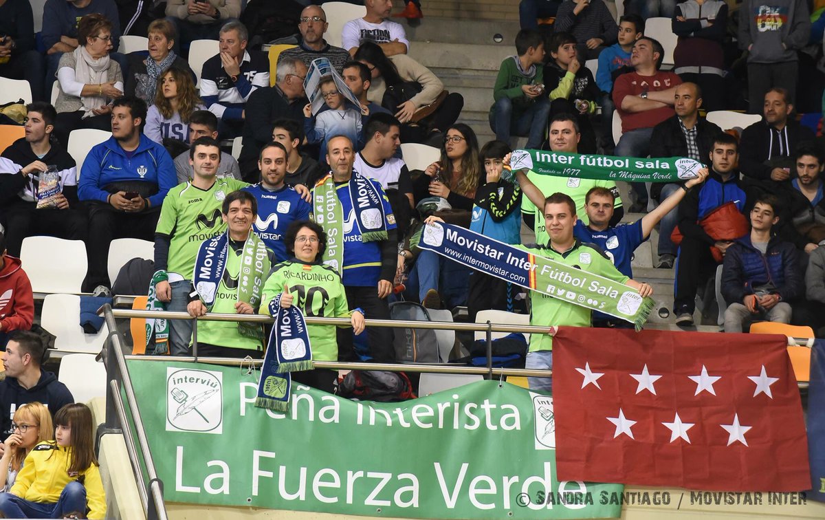4belen4's tweet photo. @SandritaFotera gracias por la foto de ayer en Zaragoza viendo a @InterMovistar y por supuesto gracias por todo 😘 https://t.co/sMvQKlkBon