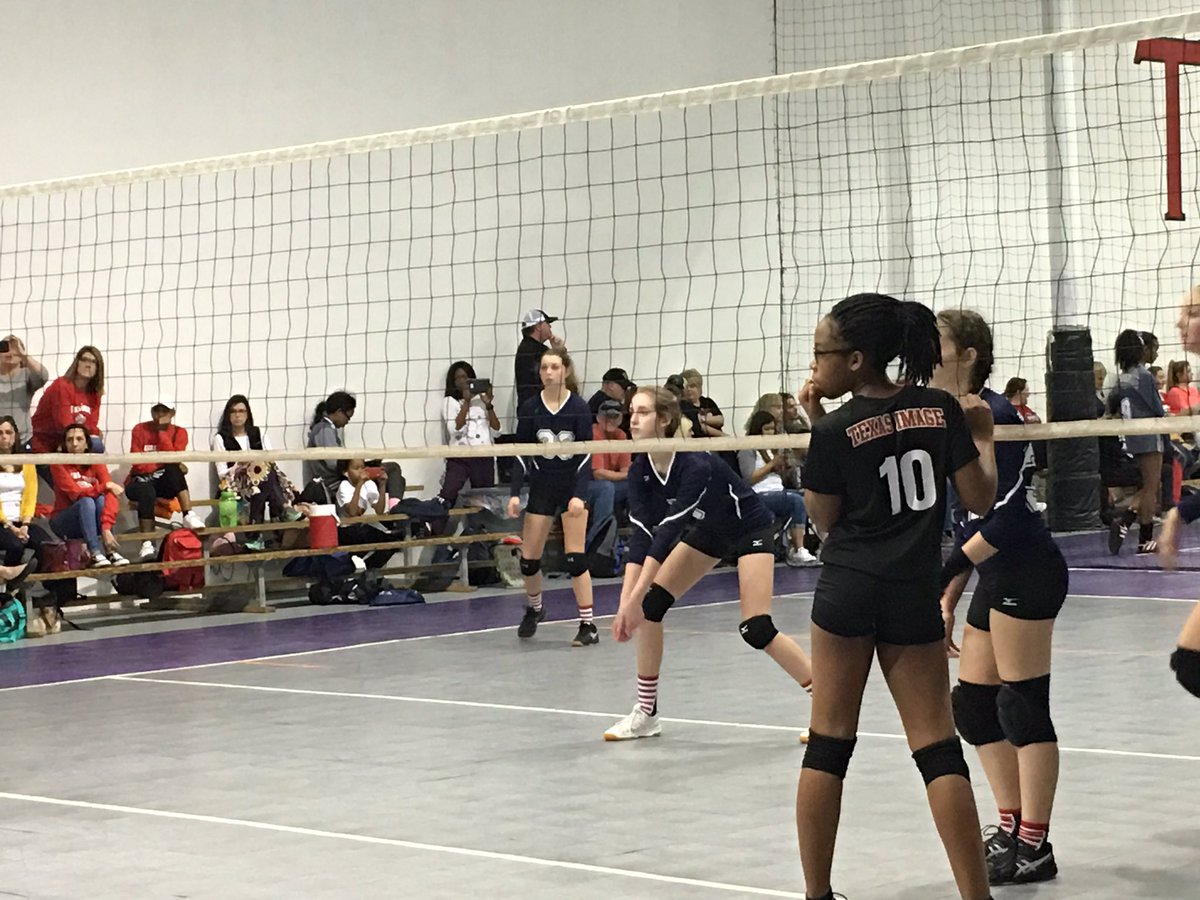 RocketFuelVBC's tweet photo. RocketFuel 14s playing Texas Image ... #gofightwin ladies! #gorocketfuel https://t.co/gR1pxGCLxX