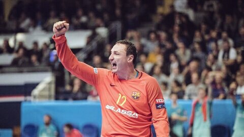 HandballTotal's tweet image. 🏆 @ehfcl Round 10 FINAL
📊 @mkbveszpremkc 22-25 @FCBhandbol con un gran Borko Ristovski con unos últimos minutos impresionantes!!