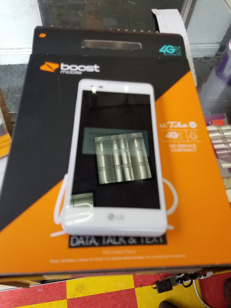 MetroMike11's tweet image. Wireless Island with an LG Tribute HD, on the board, with the phone protection little brother.  #KingsofQueens #TeamCernadasNYC