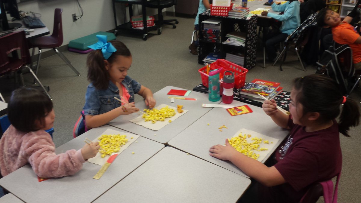 renfro_kim's tweet photo. Happy Chinese New Year!!! #rrepride https://t.co/kbY9O1CxIz