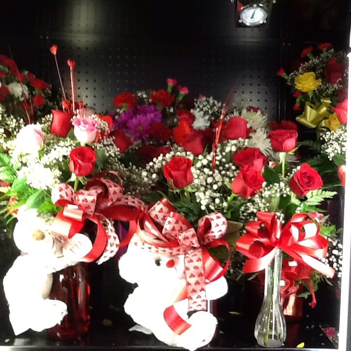 colemanscbrook's tweet photo. The Gardens floral department is all ready for Valentines Day......Are You..... Fresh flowers just arrived.❤️❤️❤️❤️ https://t.co/Z4CvQHVwwu