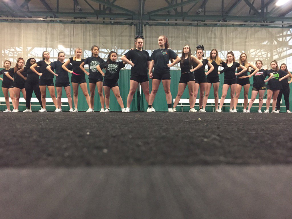 BMHS_JVcheer's tweet image. These girls are ready to kill it at our first competition tomorrow 💚🎀 #everythinghits #leaveitonthemat