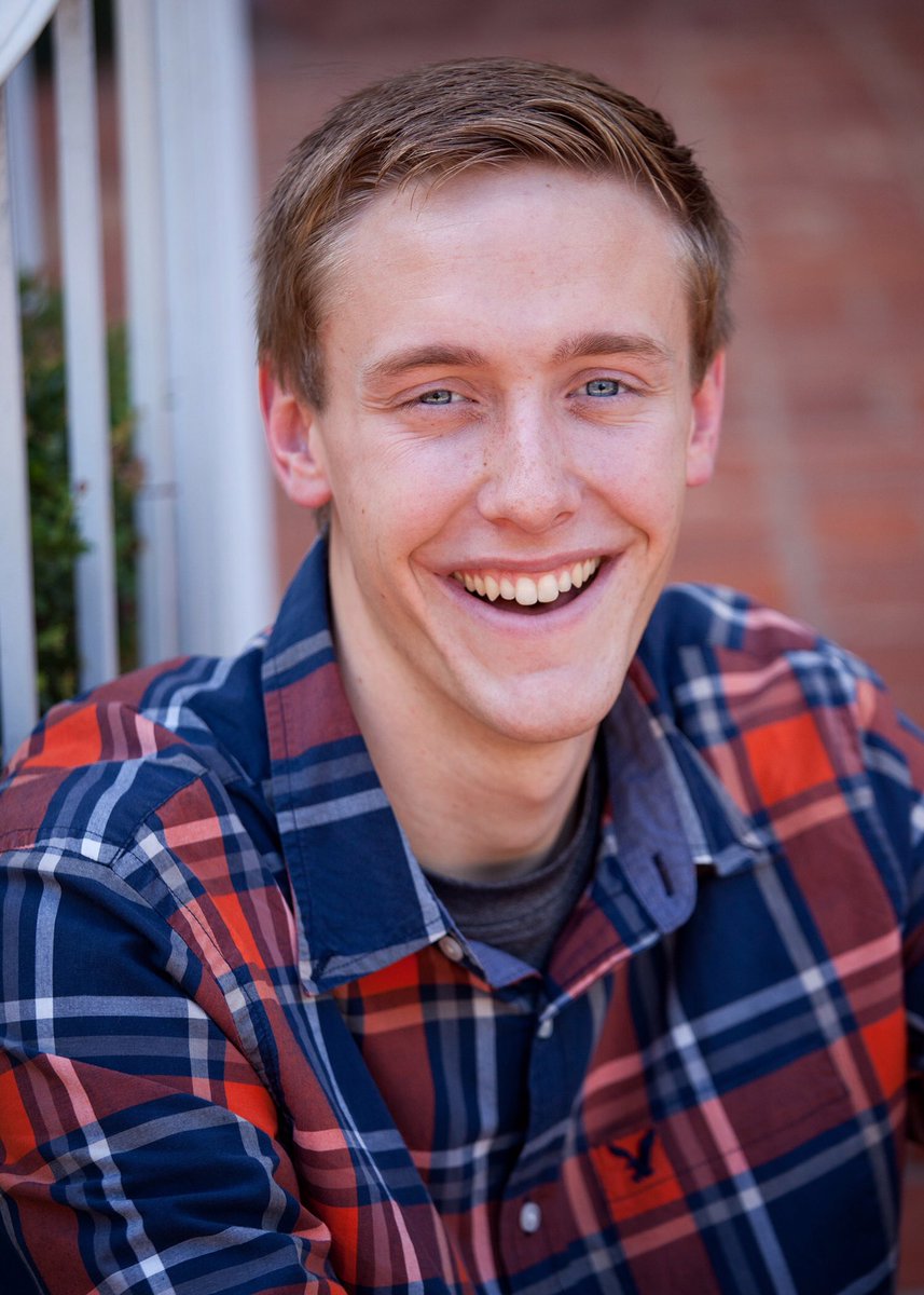 gabirami16's tweet photo. "Social media can benefit our world by bringing awareness and reminding us that there is more out there than ourselves!" - Zane W. #jmc367 https://t.co/tWwwRhIocy