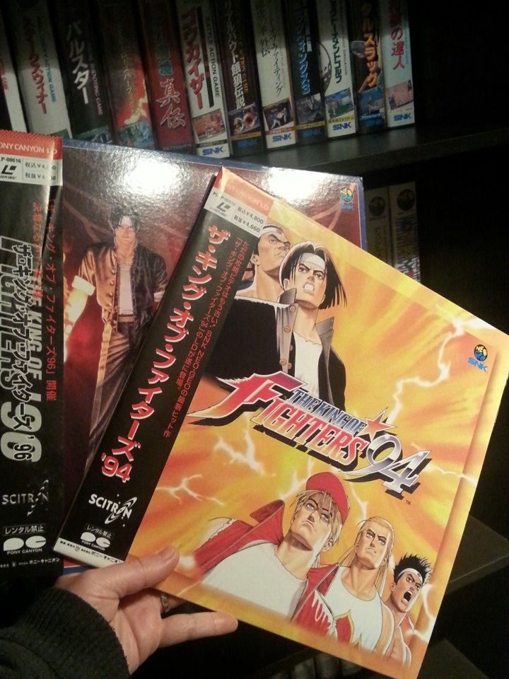 NeoGeoCollector's tweet photo. #SNK #KingofFighters Laserdiscs are awesome!  #NeoGeo #RetroGaming https://t.co/KpdeyK5mnn