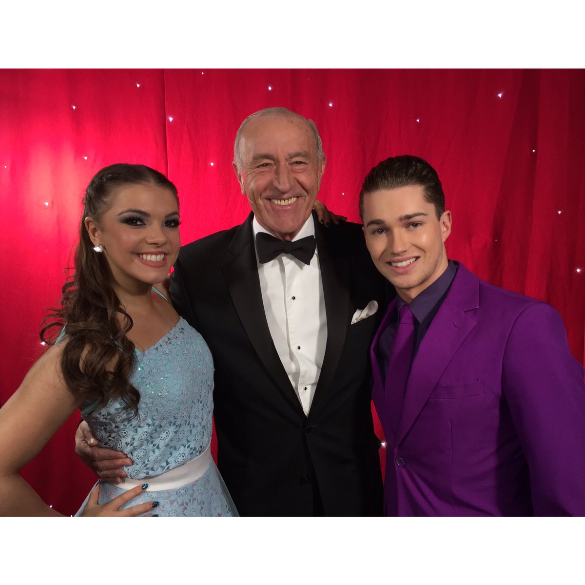 AJ & Chloe tweet media