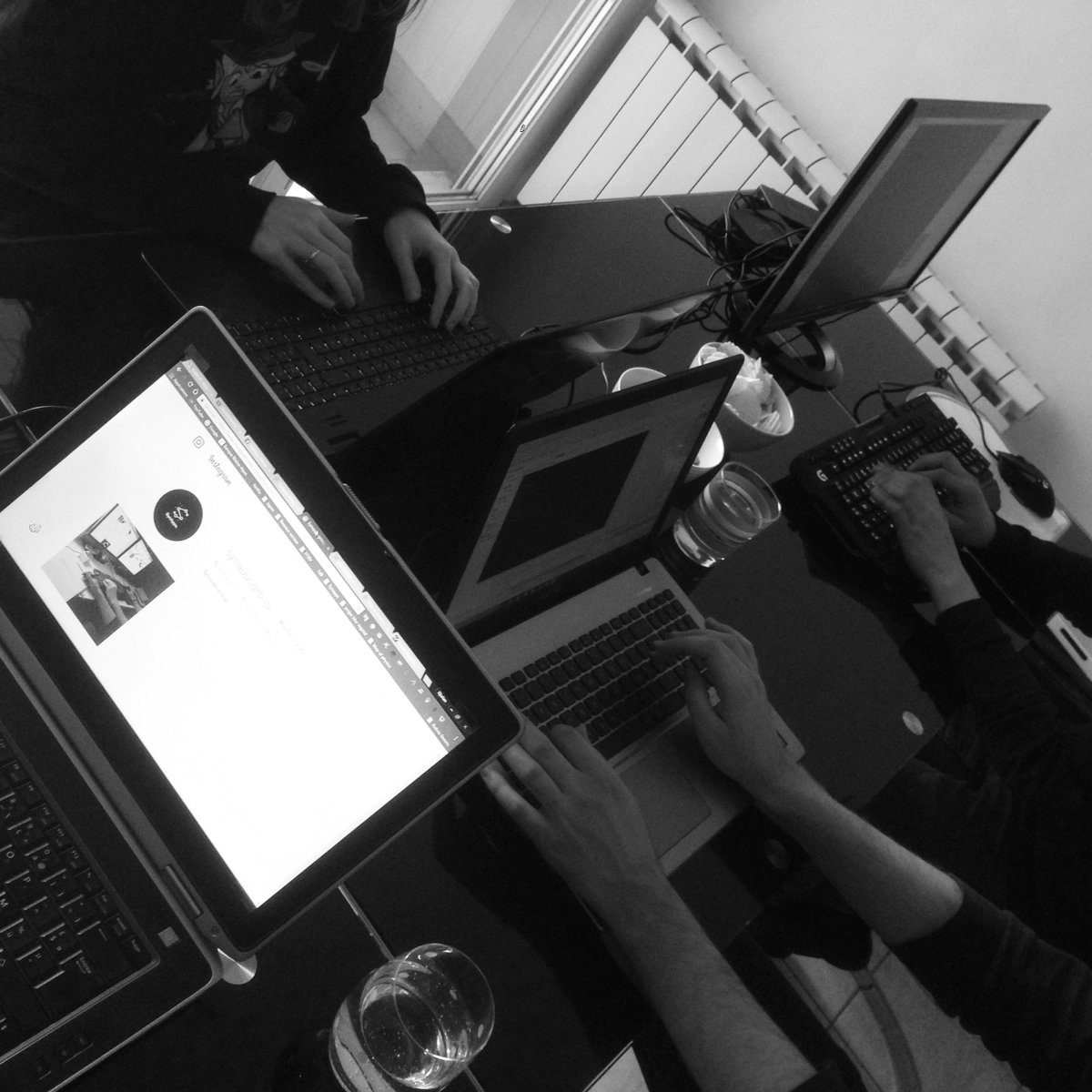 SynappsGroup's tweet photo. Après-midi dev chez Synapps. #devandchips https://t.co/slDilpRFWB
