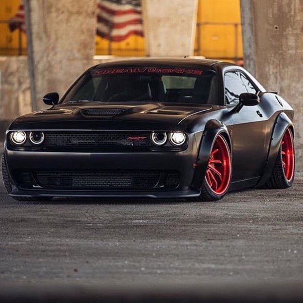 MuscIeCar's tweet photo. Widebody Hellcat https://t.co/EcHArLBxha
