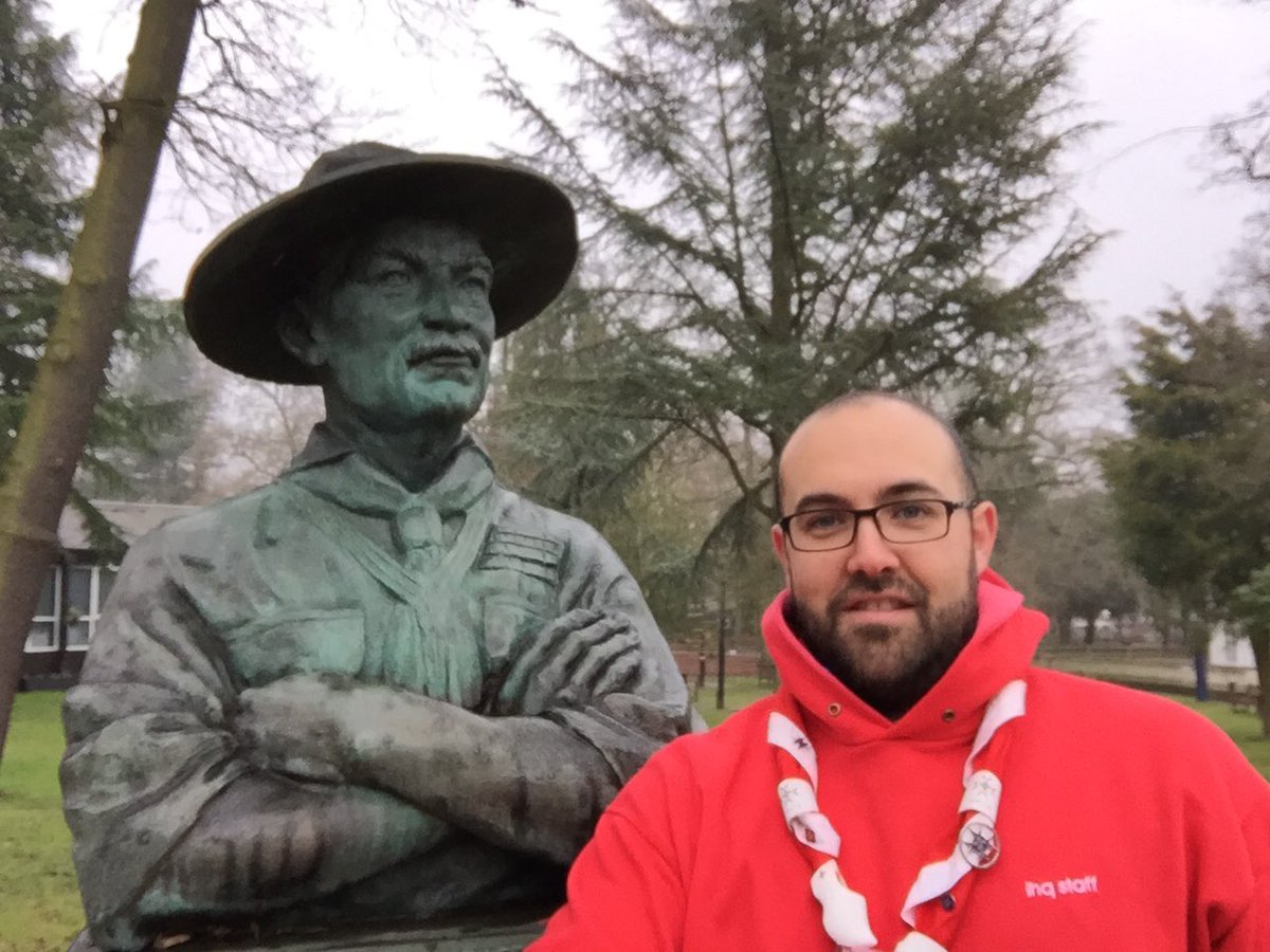TimmyCutugno's tweet photo. Met #BP today! What a legend! #maltascouts #ScoutsGuidesIO2017 https://t.co/4CV6OCXoqr