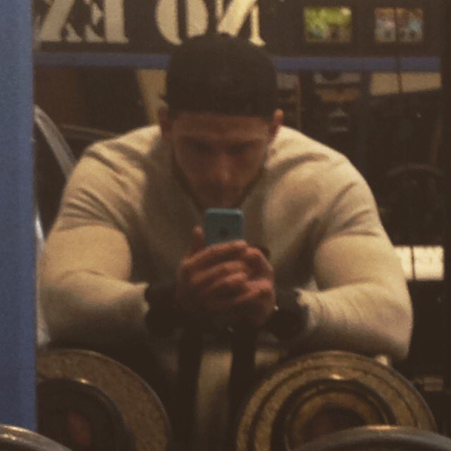 craigls1993's tweet photo. Its that time once again #supersetsaturday #armday #bodybuilding #keepthemindclear @CLSFITNESSUK #outlawlaboratory https://t.co/tsW4uo35vy