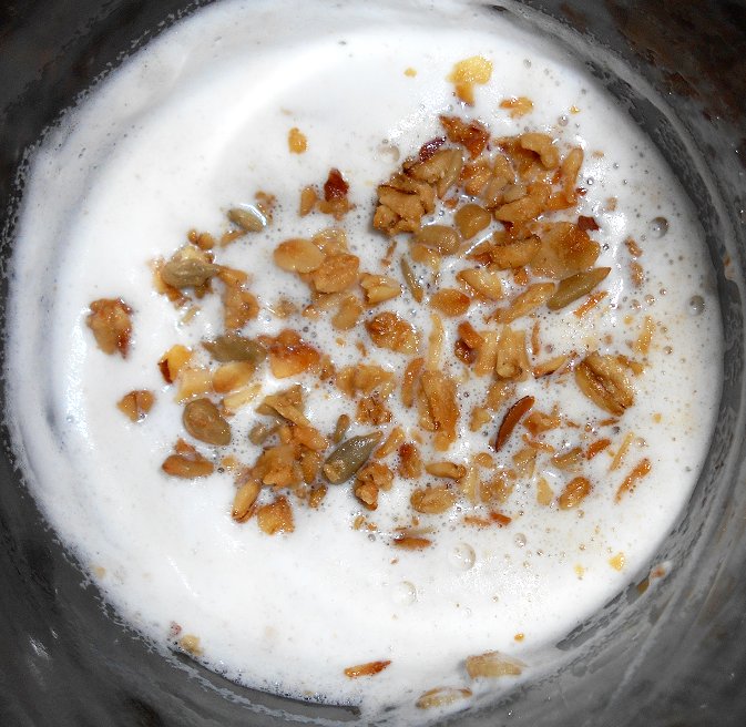 Ask for steamed milk in your granola.

#granola <a href="/michelesgranola/">Michele's Granola</a> #milk #goodmorning #breakfast #healthyeats #cleaneating