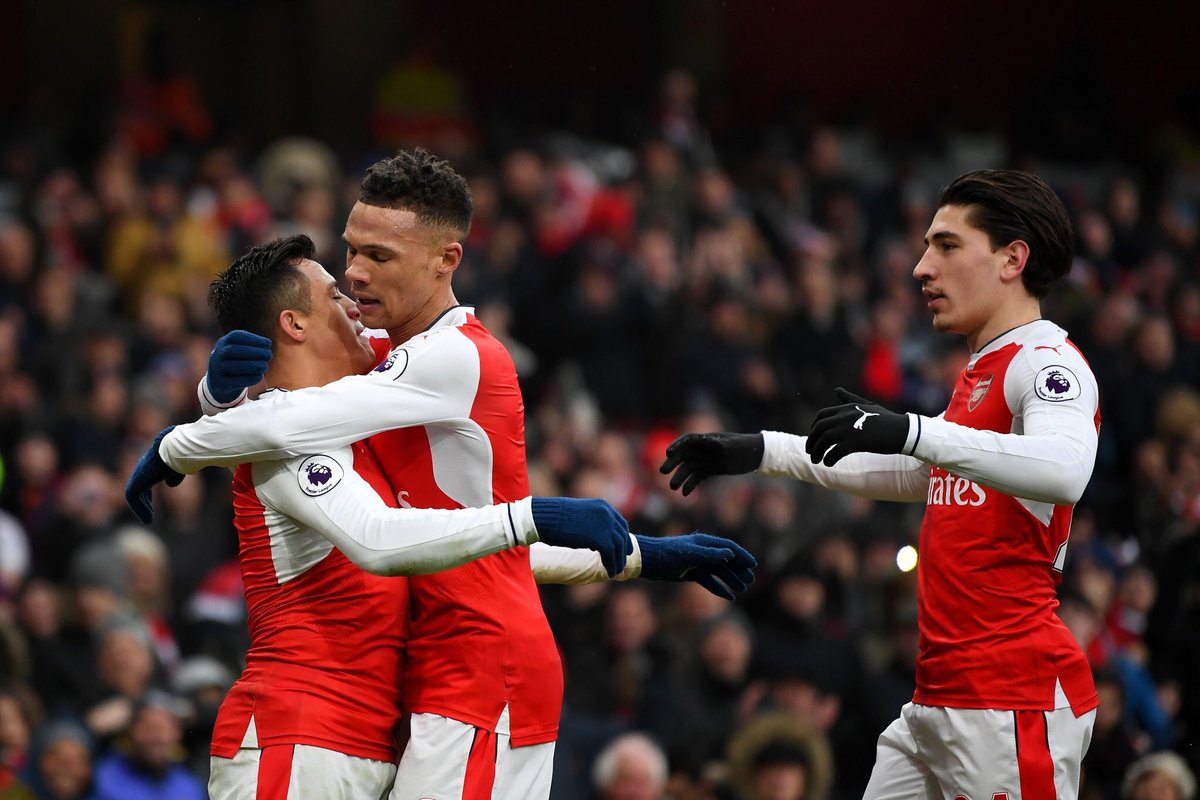 HectorBellerin's tweet photo. Great to get back to winning ways and keep a clean sheet. Finally made it through 90-minutes 😂 #COYG https://t.co/K4JjyAokYa