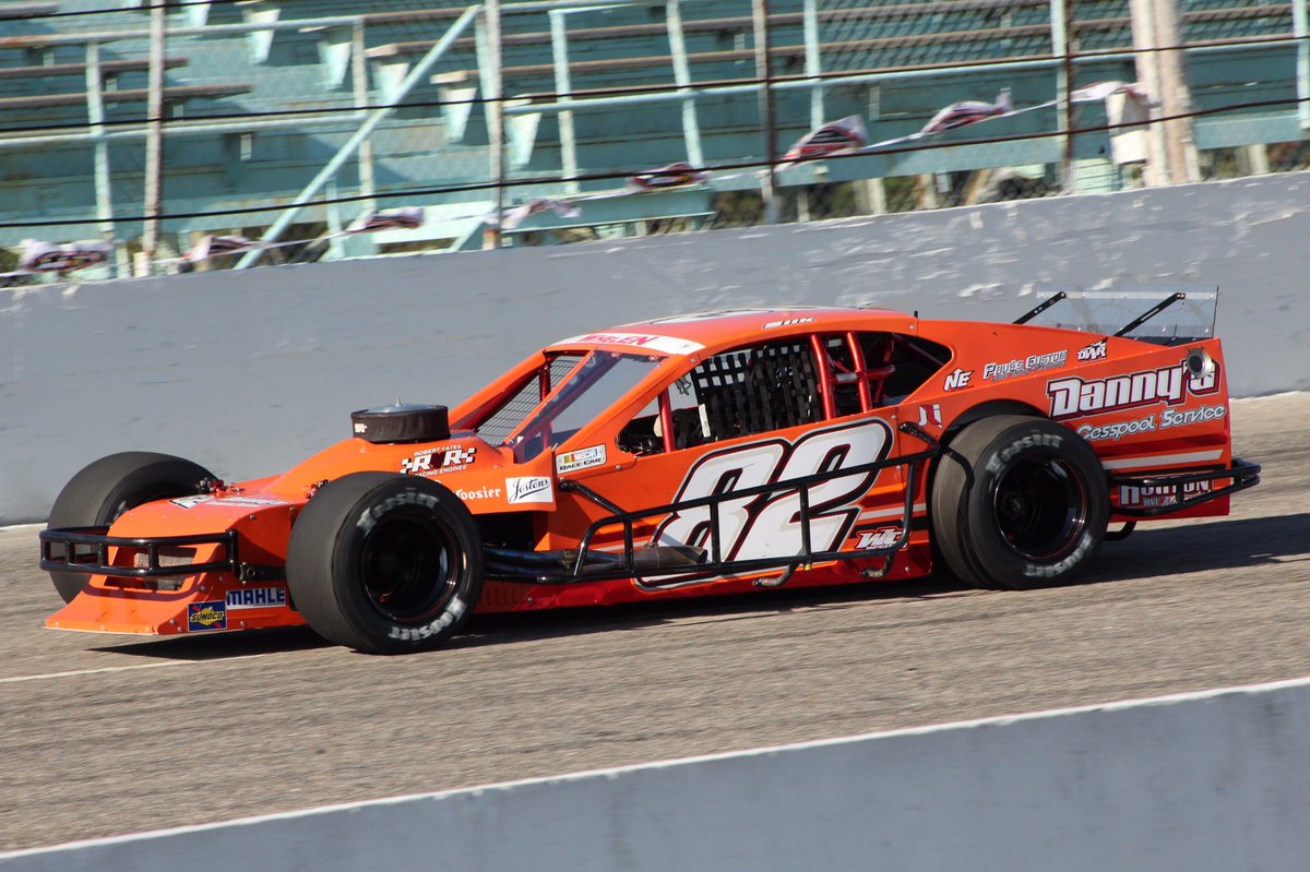 RacingAmerica's tweet image. #Icebreaker: Ron Silk and Justin Milliken lead the way in final LMSC and Mod practice @MB_Speedway @TroyerRaceCars: speed51.com/trackside-now-…