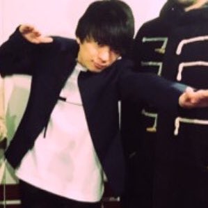 usg4869's tweet photo. 私は斎藤宏介氏御用達のジョンローレンスサリバンのTシャツを軽率にも買ってしまったことをここにご報告させていただきます！！！！！！！！！！！！！！！！！！！！！！！！！！！！！！！！！！！！しんどい！！！！！！！！！！！！！！！！！！！！ https://t.co/dLaEC1xGT9