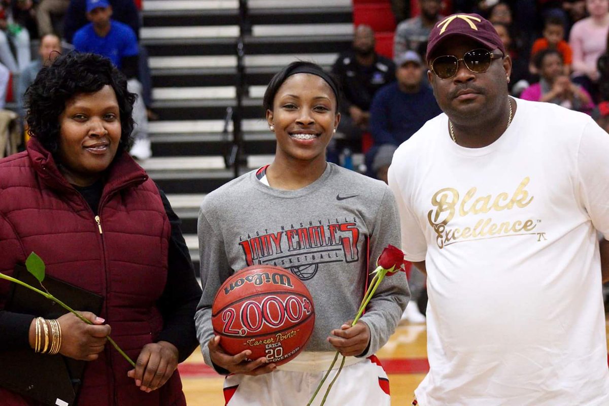 scwallace615's tweet image. @_LilMissKee #2000Points #MissBasketballFinalist #AllTimeLeadingScorer @EastNashvilleBB