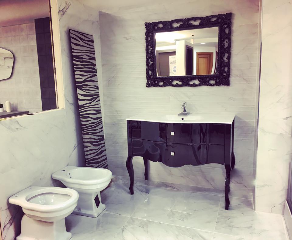 laceramicagroup's tweet photo. Vi aspettiamo presso il nostro store per mostrarvi la nuova sala mostra! #bath #white #black #blackandwhite #bathroomdesign #modern https://t.co/PkUTvz8WZe