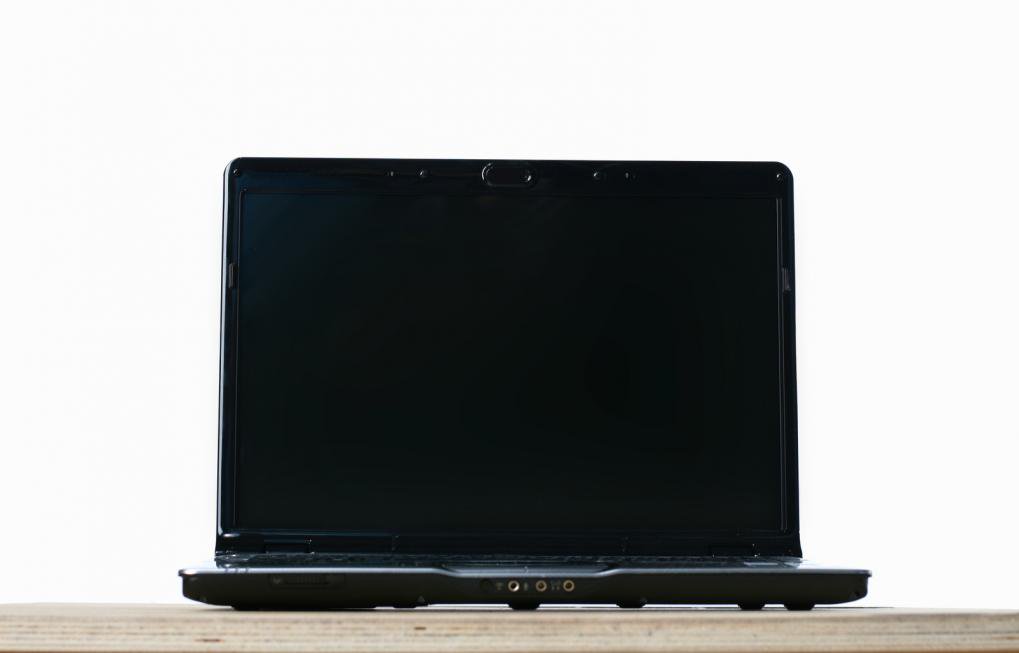 Check out our flat rate #PC clean up! #GeekToYou bit.ly/2dE0ZBc