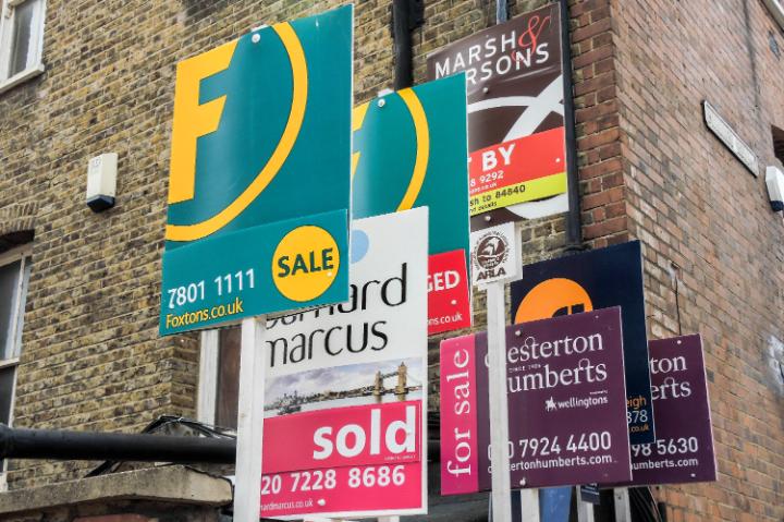 PropertyUKGroup's tweet photo. Buy to Let Update:
https://t.co/NmYysv4fUf https://t.co/ew8V5hnmhr