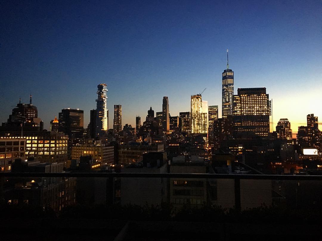 BarAzulNYC's tweet photo. For first time visitors, these skyline views are one hell of an introduction. –– H.H. https://t.co/cTTvt5aCBn Photo: brtlylara https://t.co/87l2kWHosa