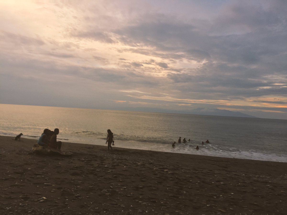 leitemagalhae's tweet photo. #Timortourism https://t.co/vAWfgDR1CF