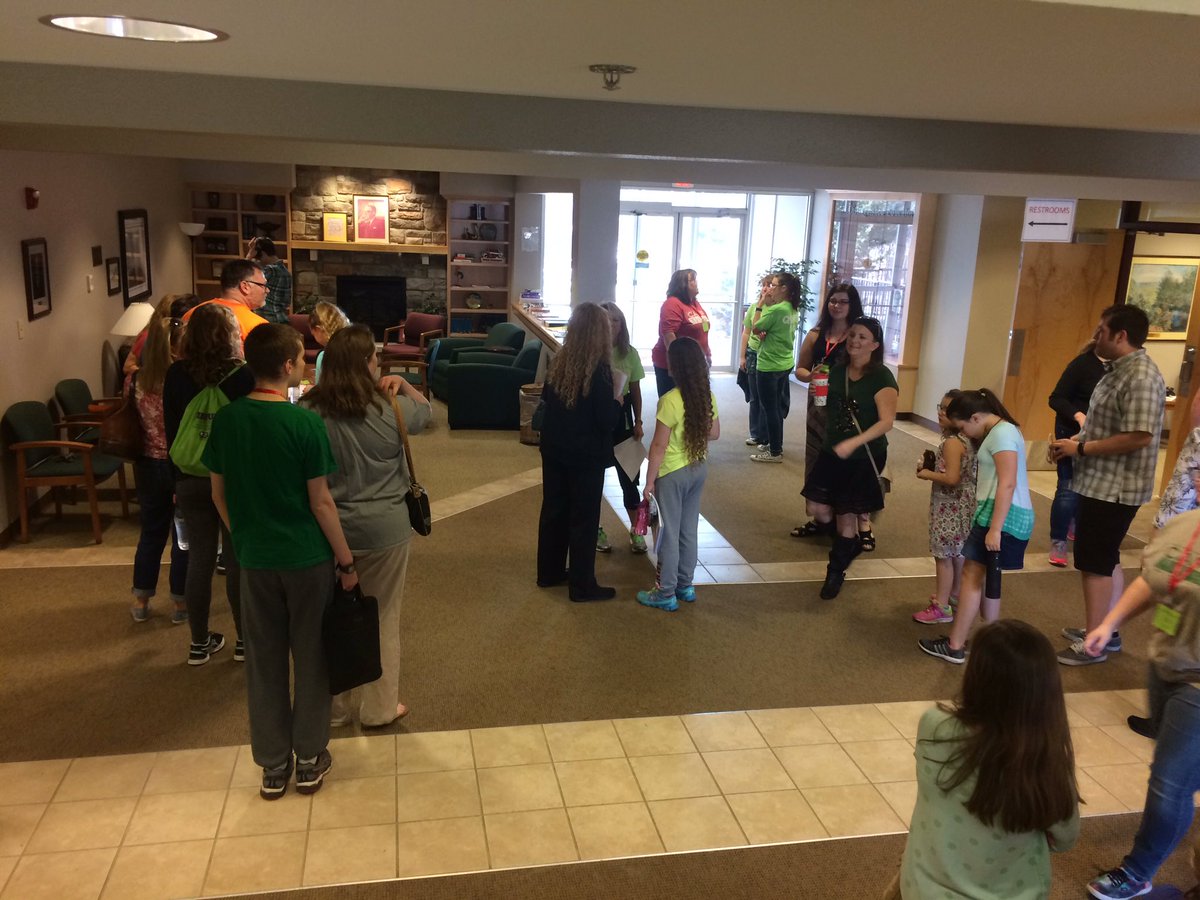 druryprecollege's tweet photo. Check-in for #Winterscape is in full swing #gifted #zombies #magicalscience https://t.co/T3ncCrwrwF