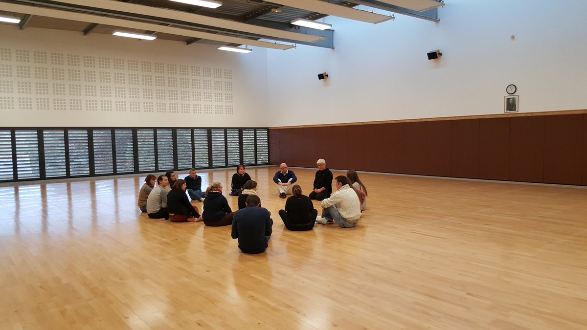 Stage chorégraphie : temps d échange autour de la mise en scène avec Alain meneust.