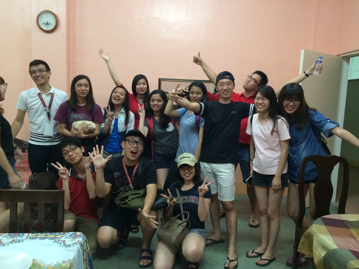 iam_armeee's tweet photo. JGH. Last night with them was a BLAST ππππΌ. They all feel like they were treated like a KING & QUEEN / VIP. #utarians #envergans https://t.co/r1mq1raU10