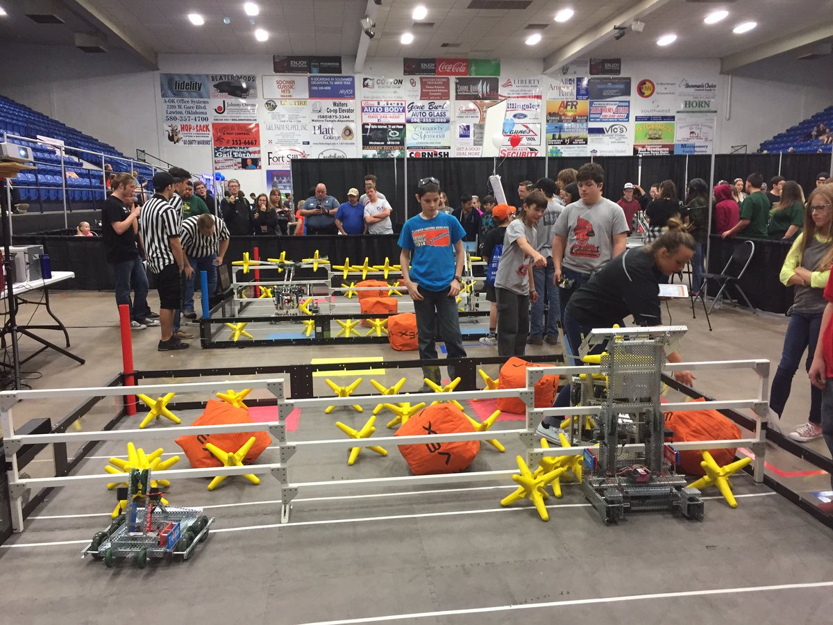 justjulie93's tweet photo. Fun to see future engineers, architects and technologists at the Oklahoma VEX State competition! @tweetCEATPete https://t.co/RzUTJm9BSh