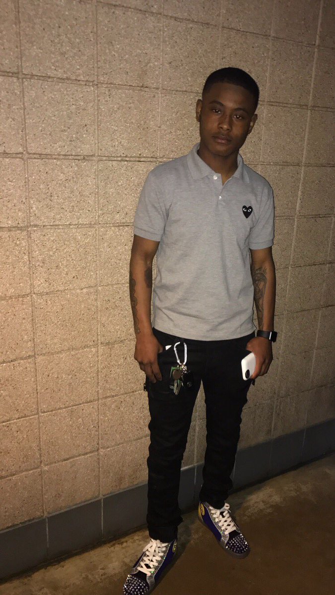 1LilFiq's tweet photo. Focus on grinding & staying humble , I wonder what everyone see in me ๐ฏ #BULLETWORLD https://t.co/6lr3mQ9mUA
