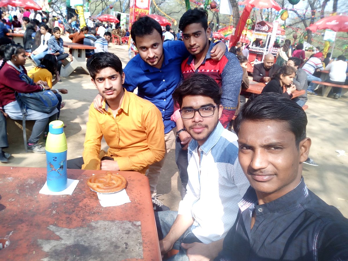 hundred_god's tweet image. Lunch at Surajkund #coolguys #sponsor #cordinator #frakmanroa 😎😎😎✅✅✅