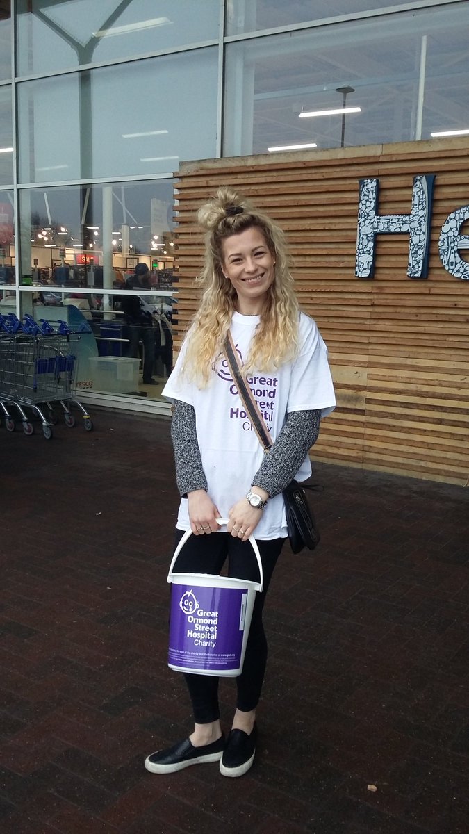 well done on gosh bag pack! Representing the east side 😂 #noiinteam £335 raised <a href="/ChapelBarPI/">Chapel Bar PI</a> <a href="/Sheffield_PI/">Alison Pickering</a> @nataliepark_AS <a href="/Loughborough_PI/">Loughborough_PI</a>