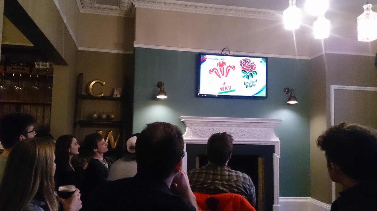 megwills2's tweet photo. Keeping warm whilst watching the rugby in a lovely pub @curfewpub https://t.co/AZan53HMok