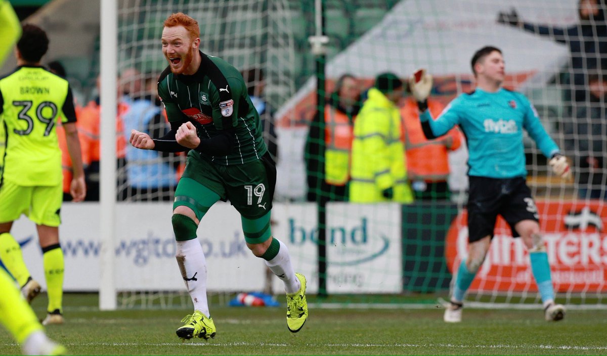 JoshPAFC's tweet photo. #DevonisGinger #ecfc #pafc 😘 https://t.co/epgMvI9UTG