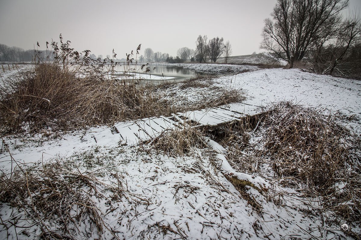 Jan_vdberg's tweet photo. Een dun laagje sneeuw in de Heesseltsche Uiterwaarden @HUwaarden https://t.co/MnJ7XpVmz9
