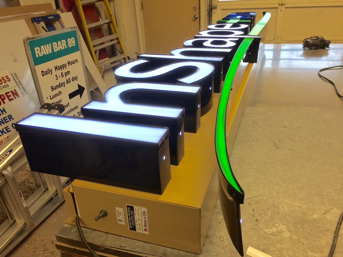 spiralsigns's tweet photo. Channel Letters
#spiral #sign #3dletter #signage #channelletter #ledsign #electricsign #signinseattle
https://t.co/y6eboyZSr2 https://t.co/iuVvcF31M7