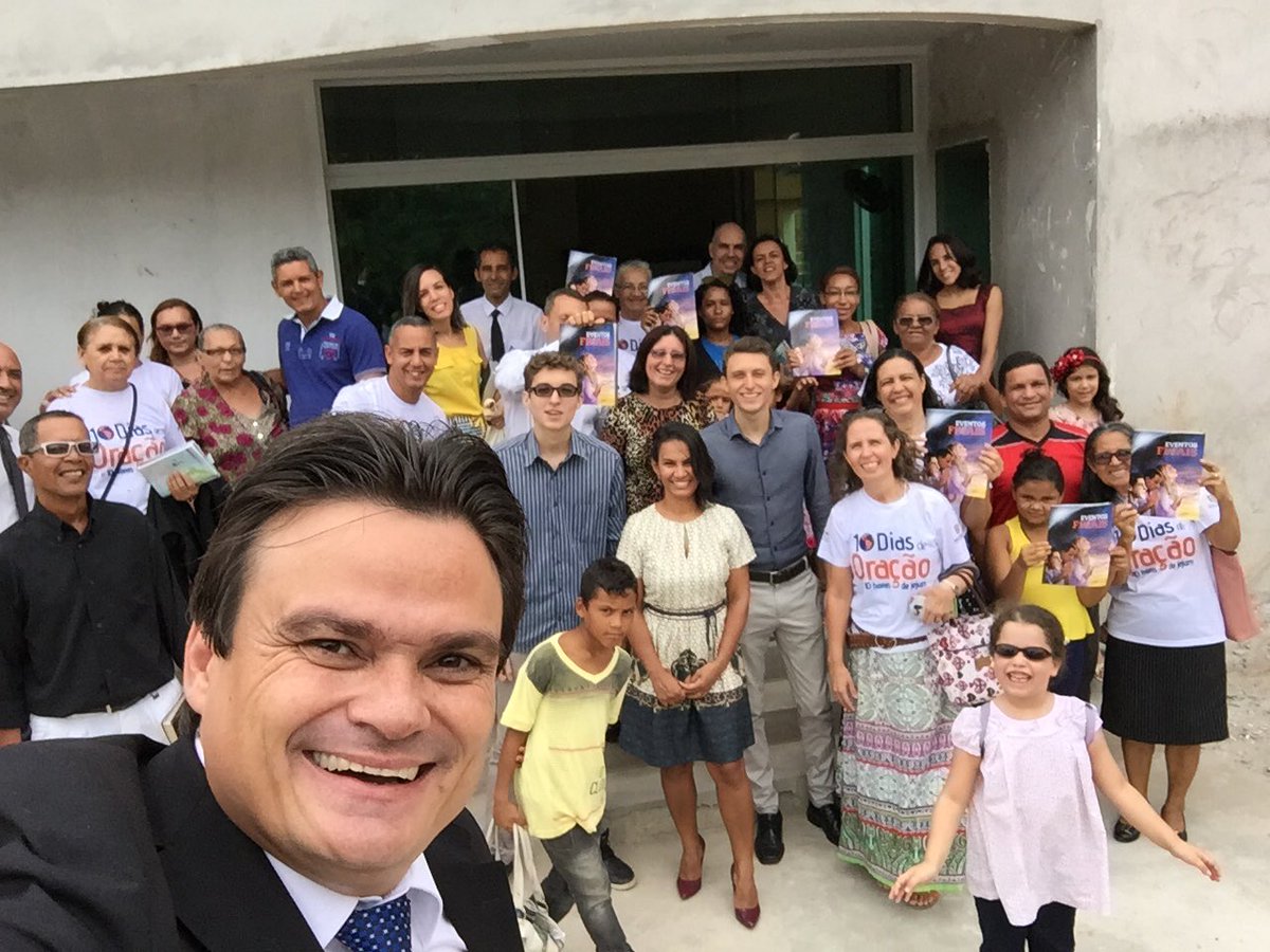 MHelearte's tweet photo. Igreja de Santana em Camaragibe está  participando ativamente do Programa  10 Dias de Oração e 10 Horas de Jejum com o Tema Eventos Finais! https://t.co/VLWiWdKCnG