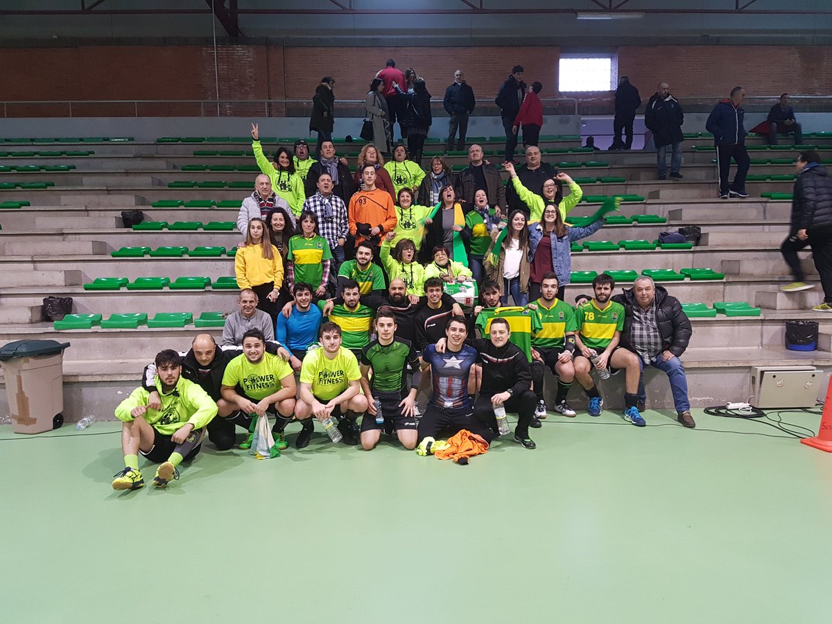Balonmano Colindres tweet media