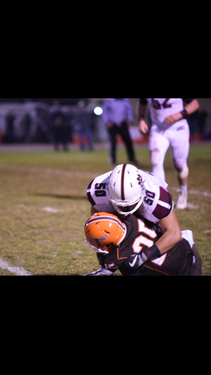 CleaninMyCoSleT's tweet photo. Excited and honored to announce that I will attend and continue to play football at Franklin &amp; Marshall College #GoDips 🏈 https://t.co/mt2mFGbrE6
