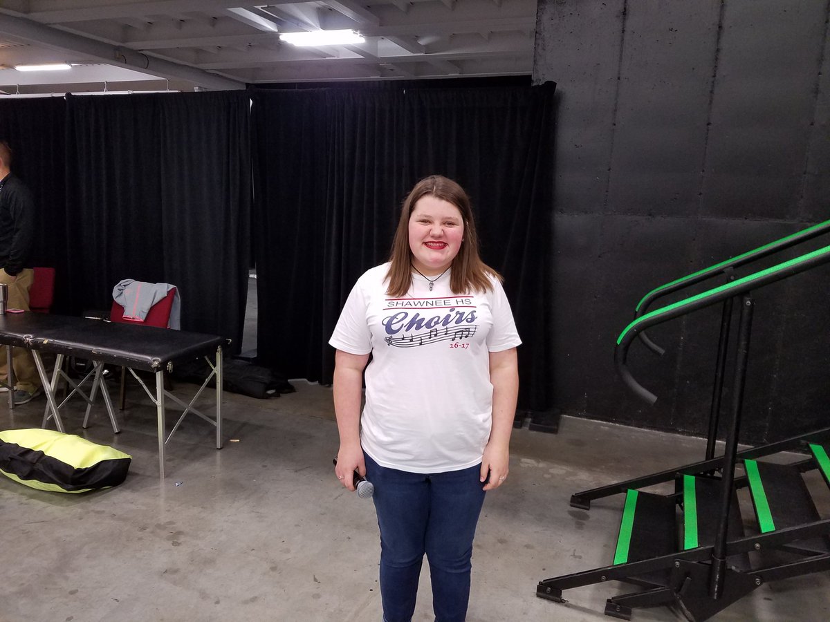 Shawnee_Choirs's tweet photo. Next up, we had Emily Day singing the National Anthem for the 5A State Wrestling Dual.  She sang beautifully of course! https://t.co/Ai1zG8gso9