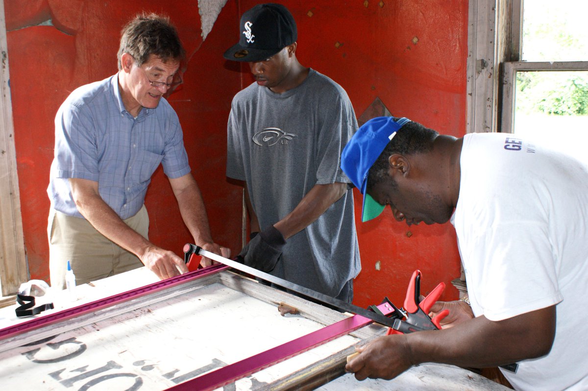 designwbenefits's tweet photo. Check out @handsonhistory effecting change thru restoring bldgs + renewing communities. Vote for them at the top of https://t.co/30vhfZ7pql! https://t.co/dQMxqoGuW1