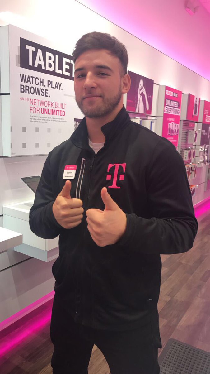 M1Joce's tweet photo. Everyone meet Fallon Gateways New ASM @DhaleyM1 😎🔥. https://t.co/MdD9JKuvF7