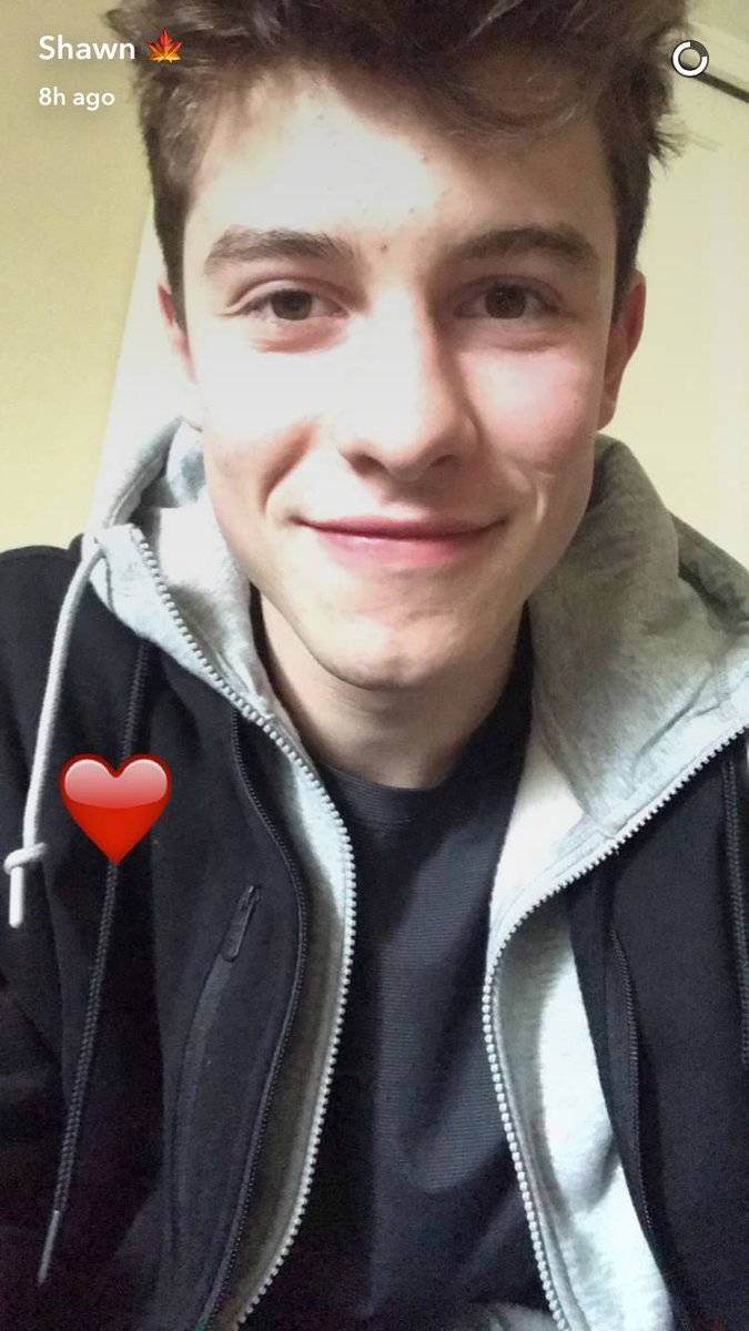 jhazzbhelle4SM3's tweet photo. Coz I love this xxx!! RT to vote for @ShawnMendes . #Here #BesCover #iHeartAwards #MendesArmy https://t.co/vGO4nw74yE