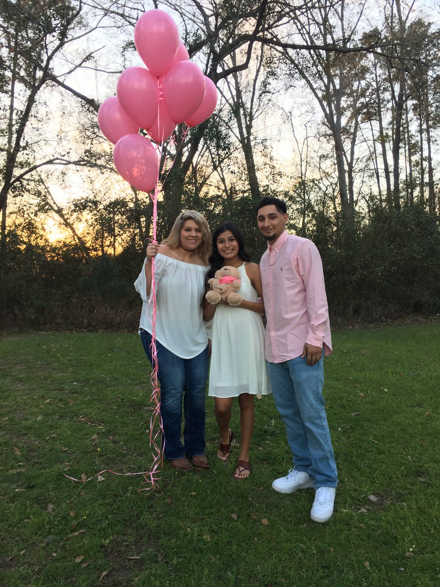 christyysturns's tweet photo. So excited that I'm going to be a Titi to a beautiful baby girl!! Can't wait to spoil her! I love you so much baby v 💕#titisprincess👑 https://t.co/o6W2EUR0tB
